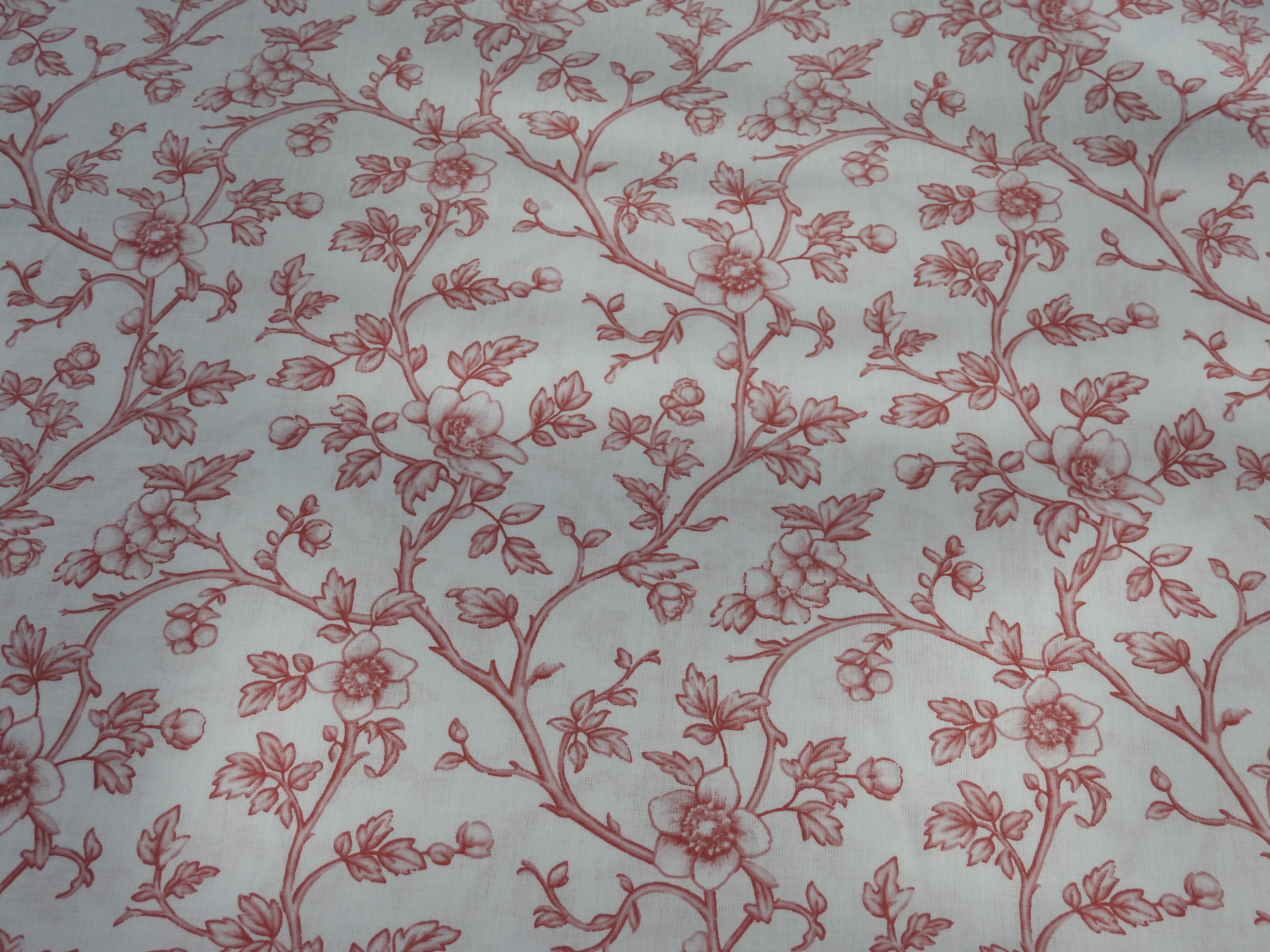 Tissu coton imprimé au mètre – 145 cm de large