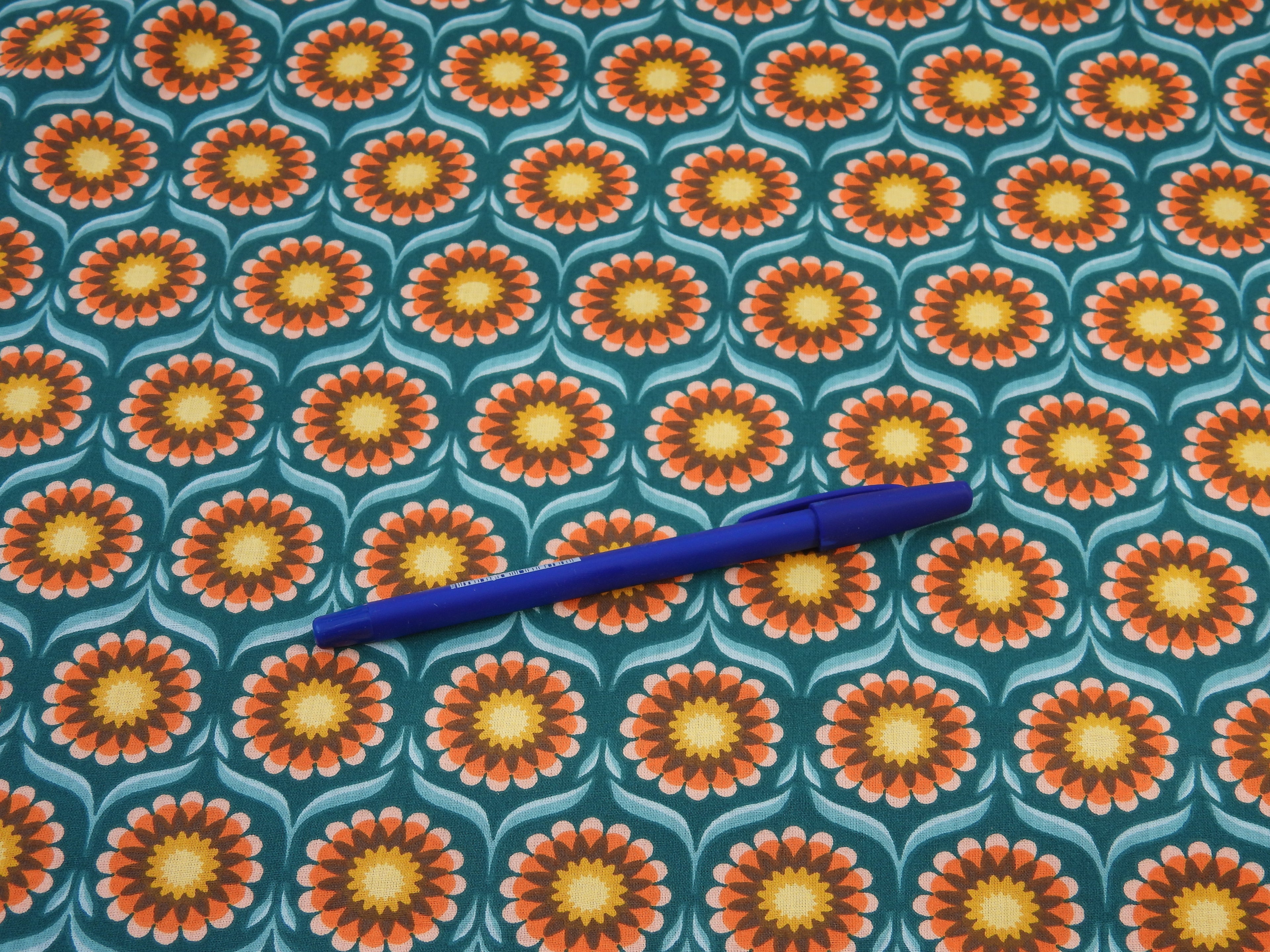 Tissu coton imprimé au mètre – 145 cm de large