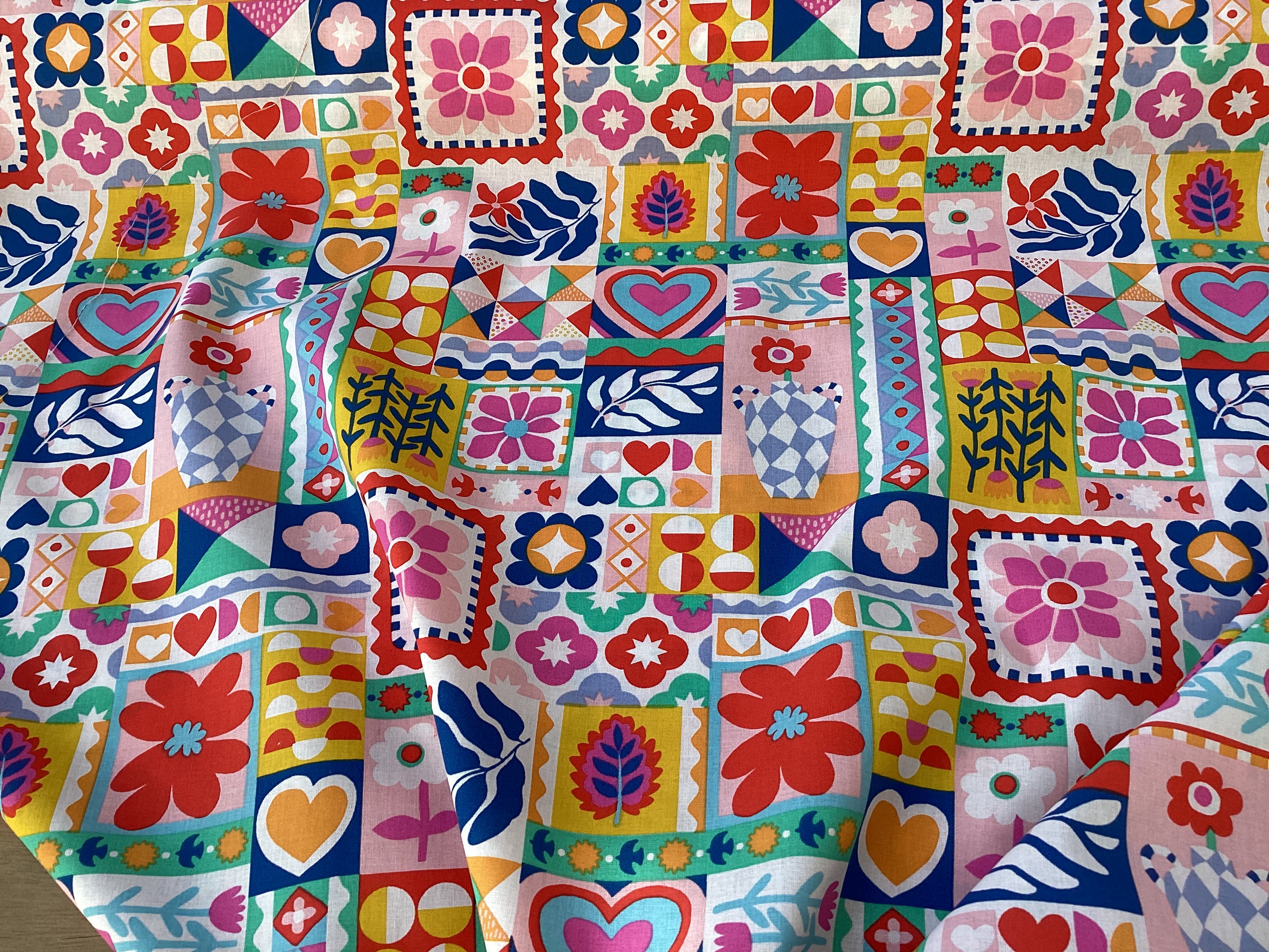 Tissu coton imprimé au mètre – 145 cm de large