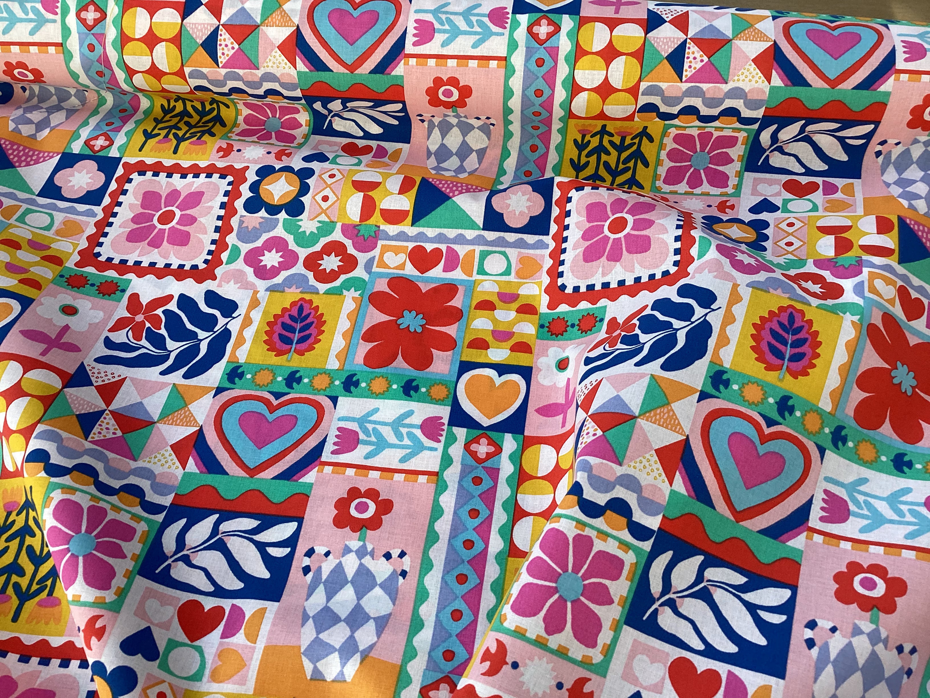 Tissu coton imprimé au mètre – 145 cm de large