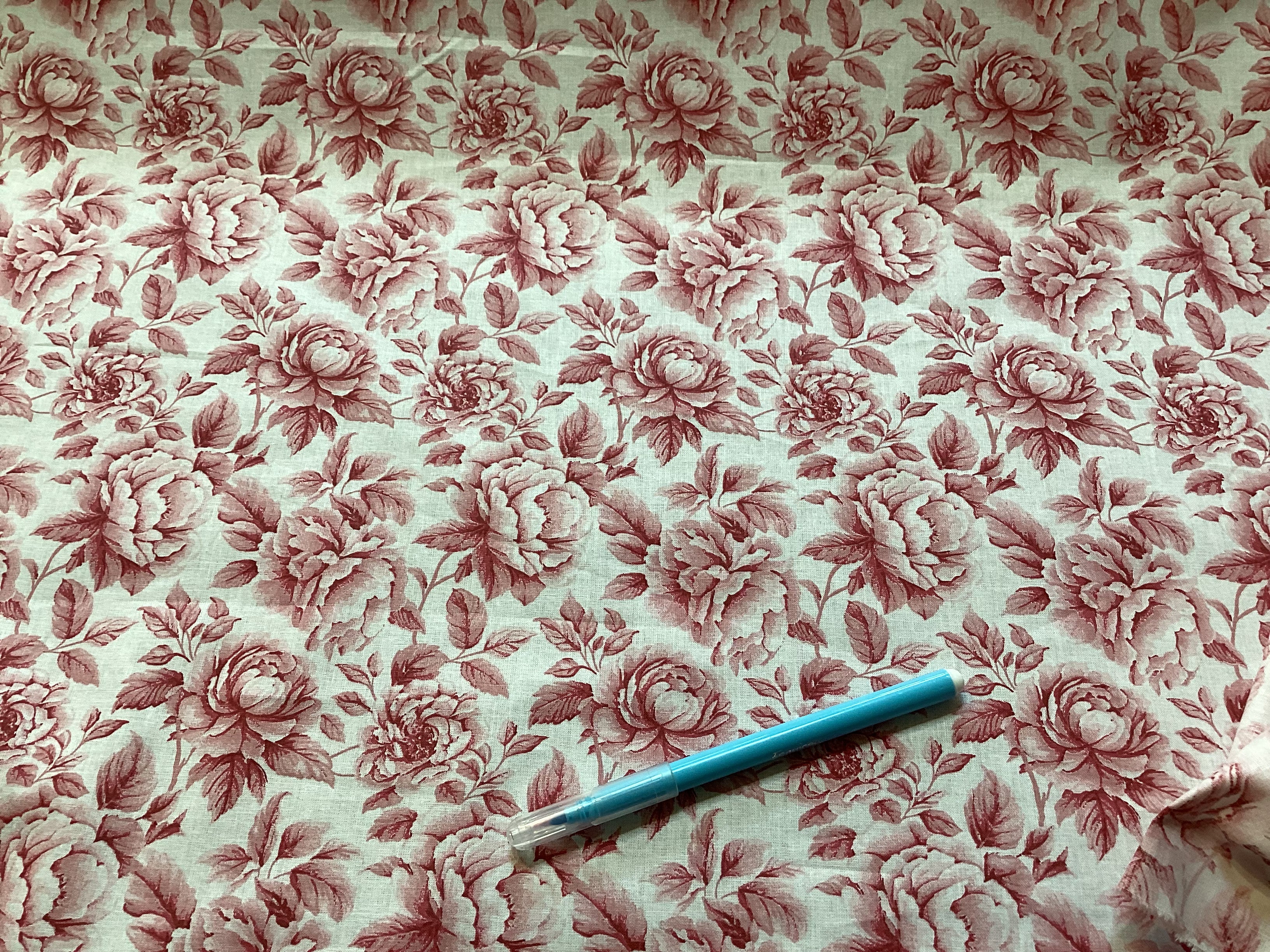 Tissu coton imprimé au mètre – 145 cm de large