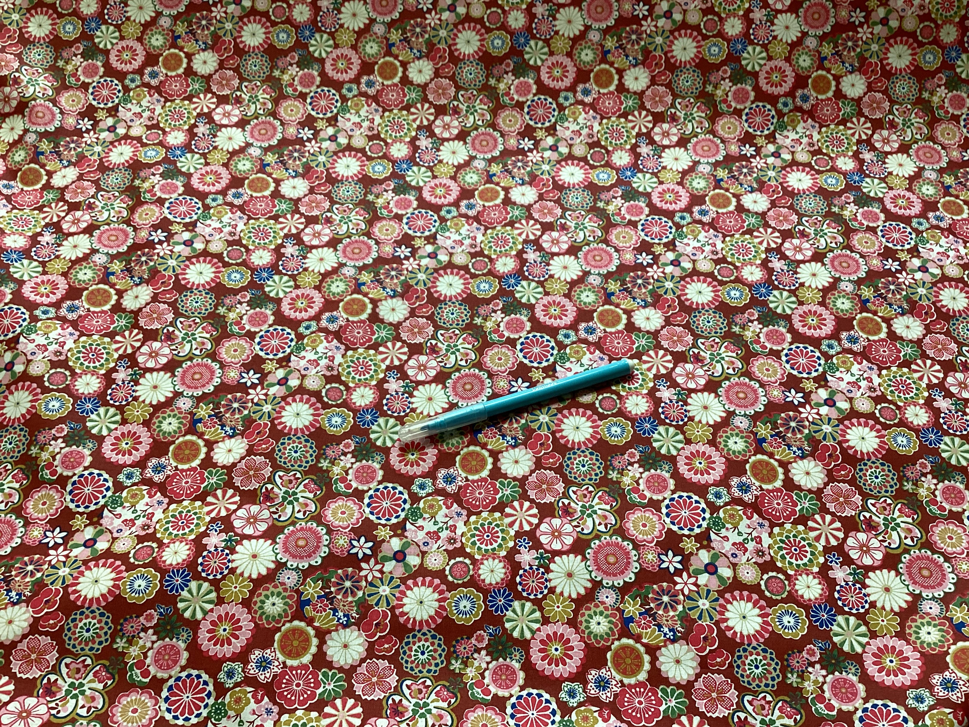 Tissu coton imprimé au mètre – 145 cm de large